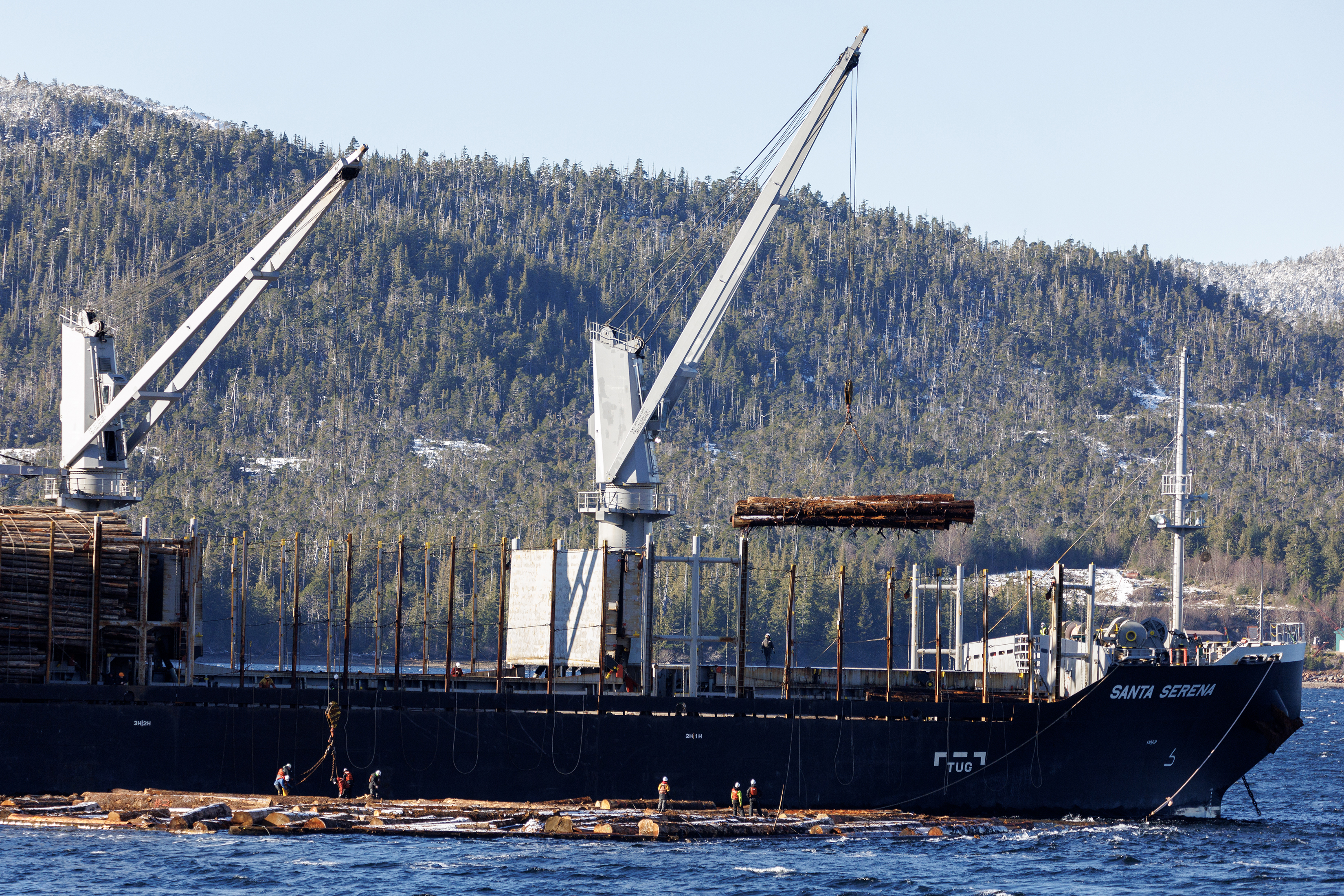 2023 02 21 Loading Lumber Ship